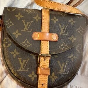 Louis Vuitton Monogram Chantilly MM Shoulder Bag Brown